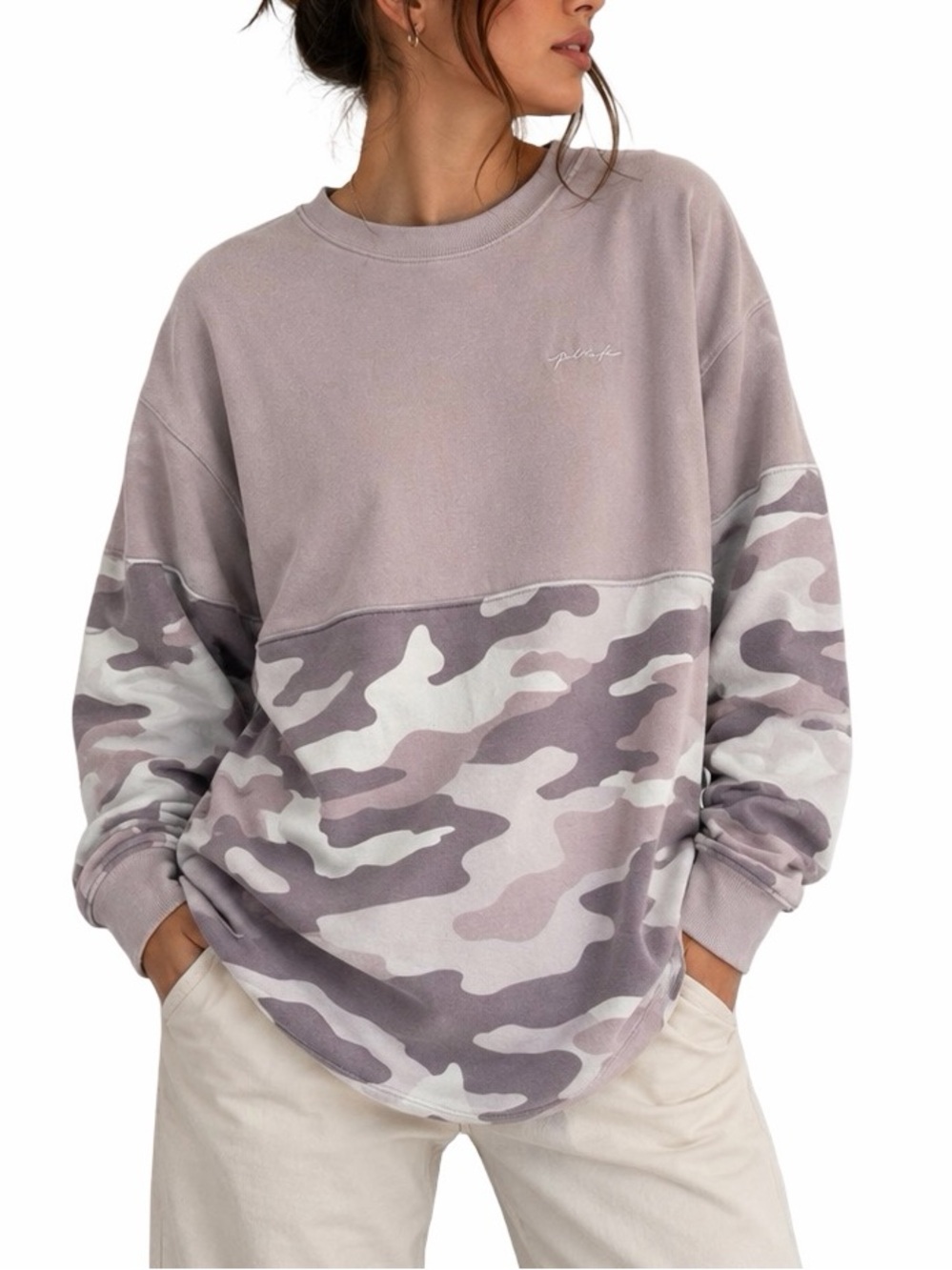 Victoria’s Secret PINK Love Pink Camo Pullover Sweatshirt XS Purple Crewneck
